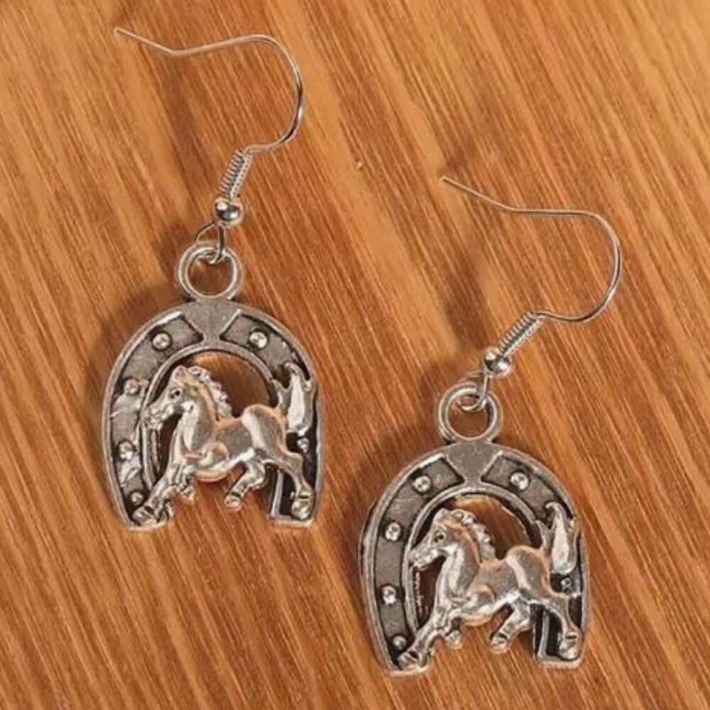 Horse and horseshoe earrings